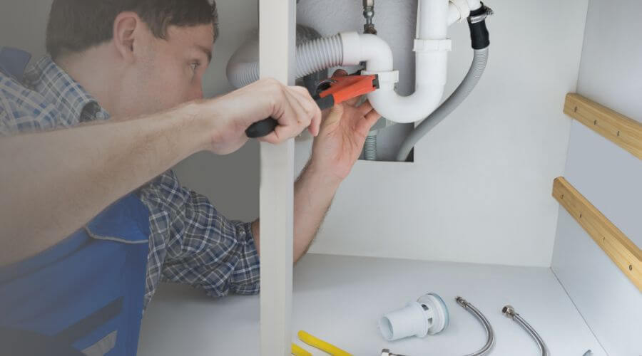 Professional emergency plumbing in La Follette, TN